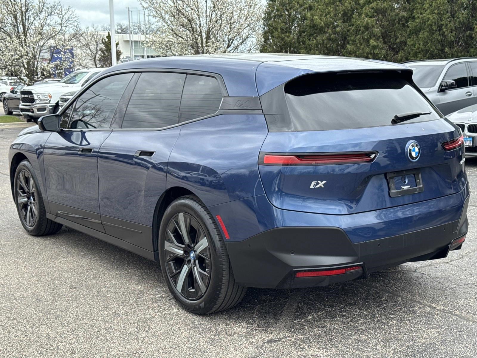 Certified 2022 BMW iX xDrive50 w/ Premium Package image 7