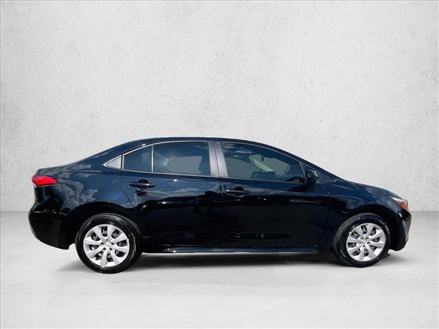 Used 2024 Toyota Corolla LE FWD image 5