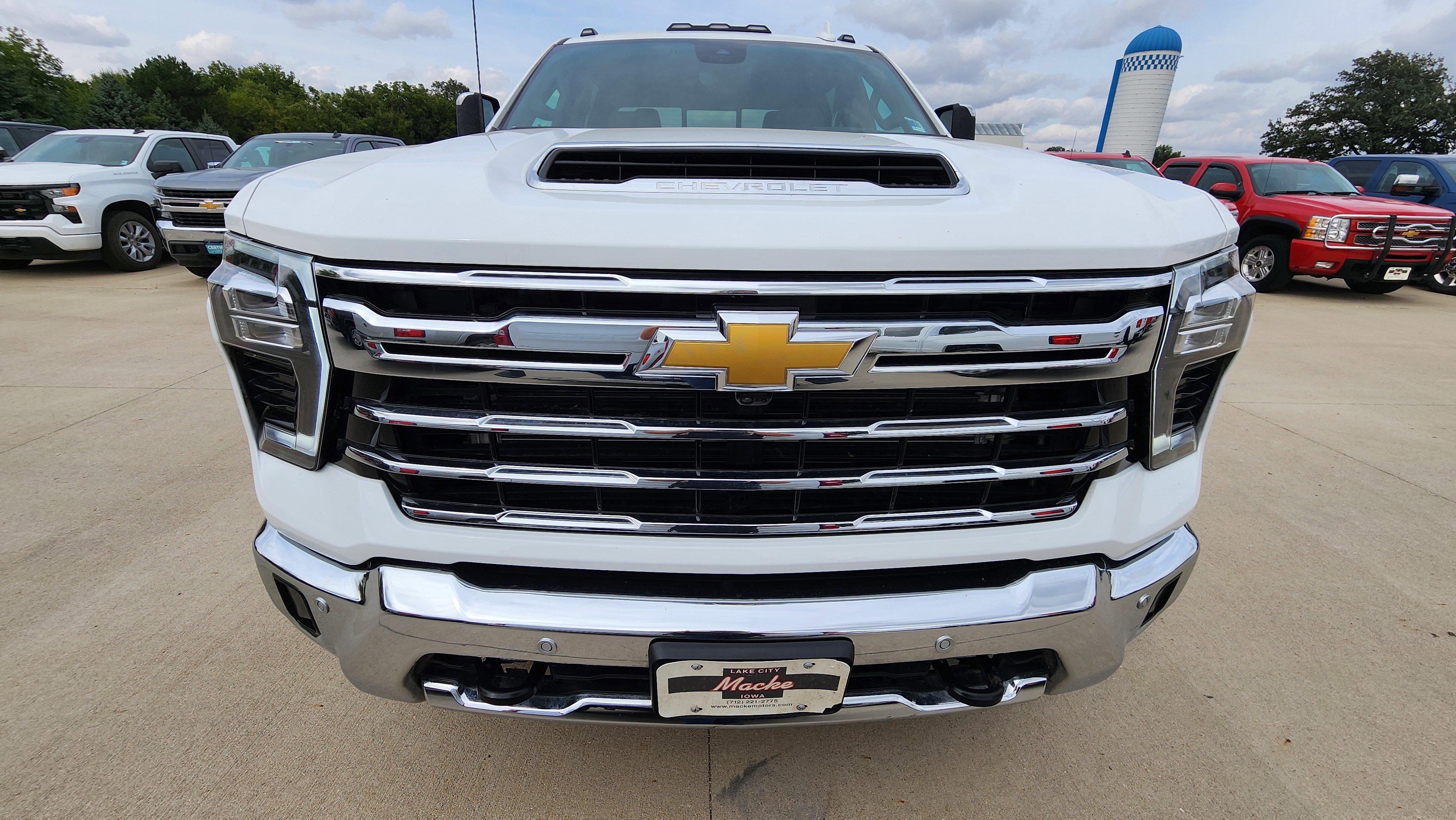 Certified 2025 Chevrolet Silverado 3500 LTZ w/ LTZ Premium Package image 2