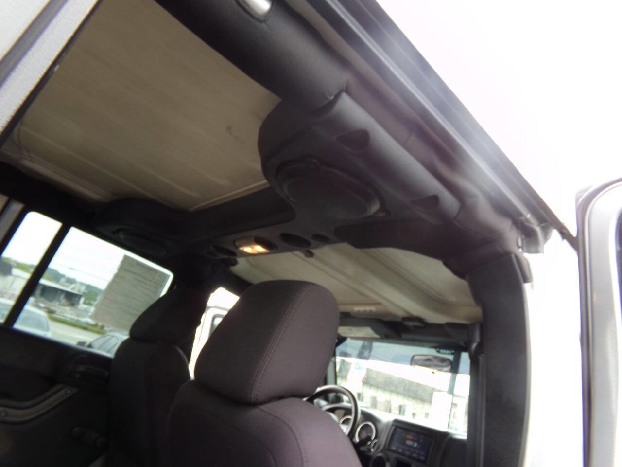 Used 2013 Jeep Wrangler Unlimited Sport w/ Connectivity Group image 27
