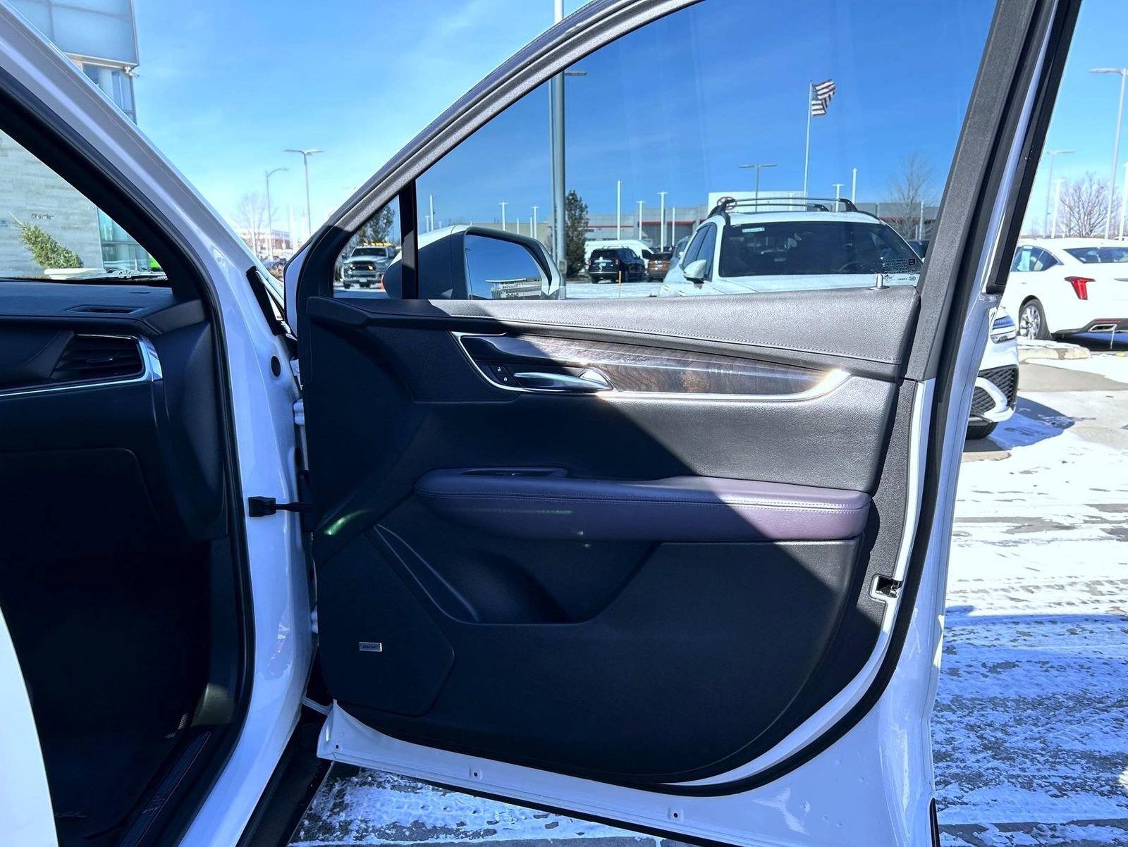 Used 2017 Cadillac XT5 Premium Luxury image 16