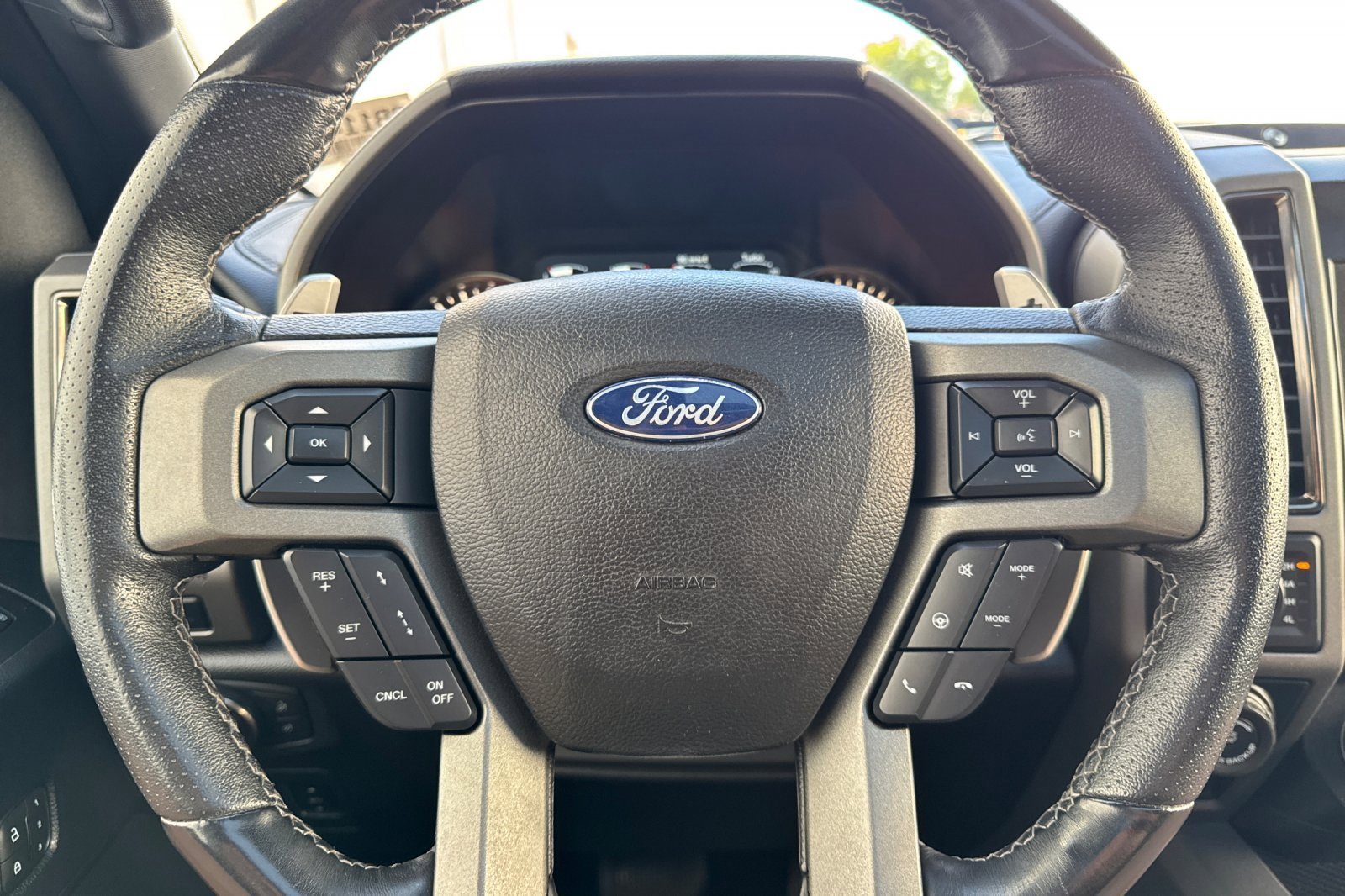 Used 2019 Ford F150 Raptor w/ Equipment Group 802A Luxury image 25
