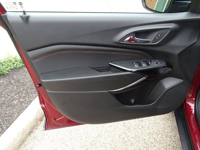 Certified 2024 Chevrolet Trax RS w/ Driver Confidence Package image 14