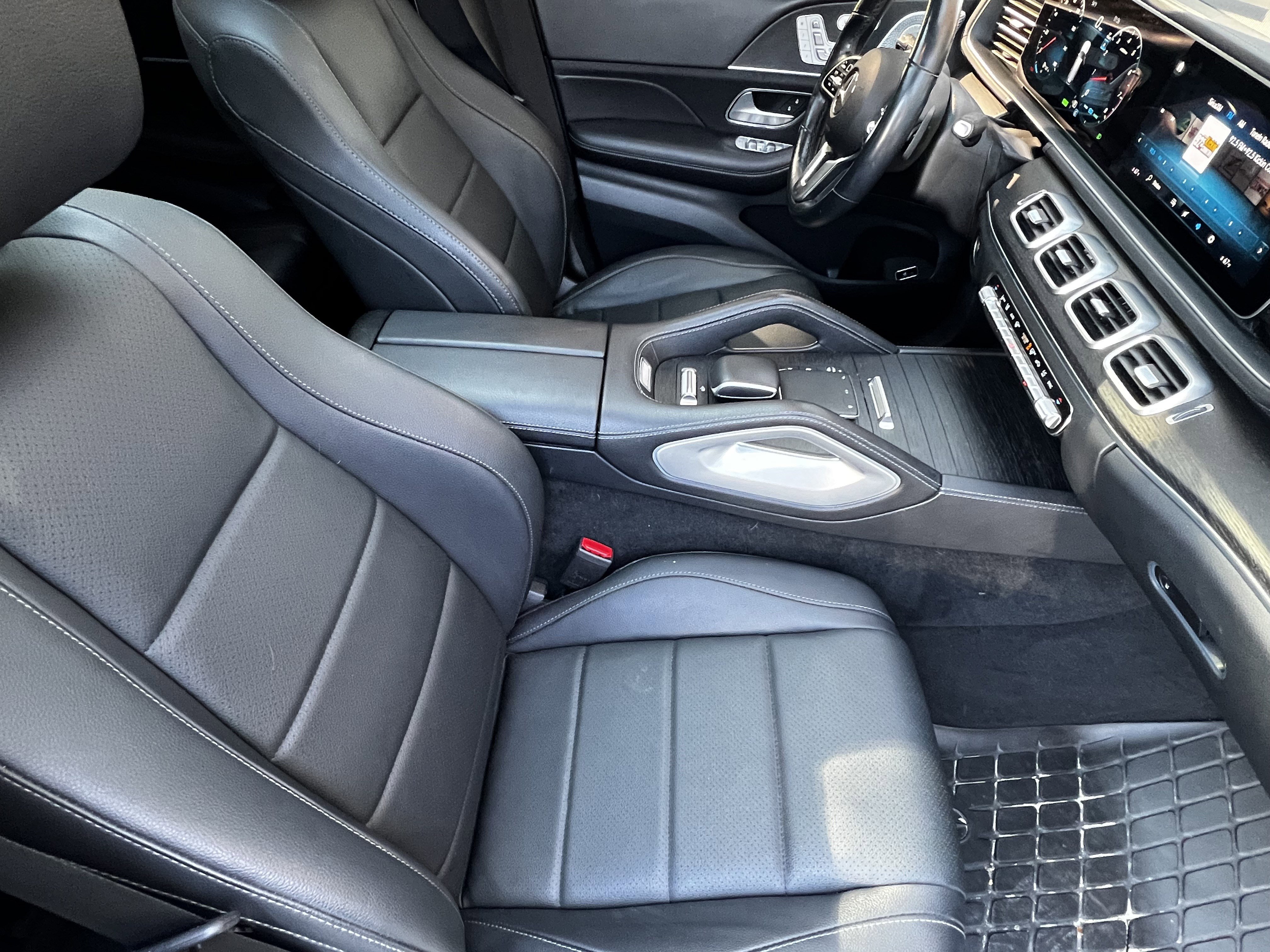 Used 2023 Mercedes-Benz GLS 450 450 4MATIC w/ AMG Line Exterior image 44