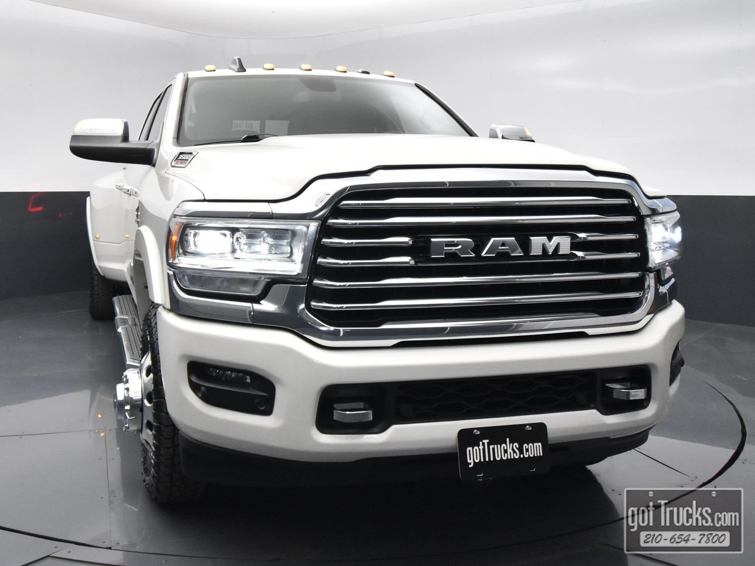 Used 2022 RAM 3500 Limited AWD/4WD image 47