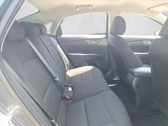 Used 2021 Kia Forte LXS FWD image 17