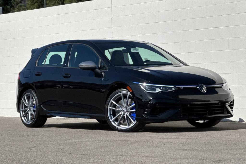 Used 2024 Volkswagen Golf R image 2
