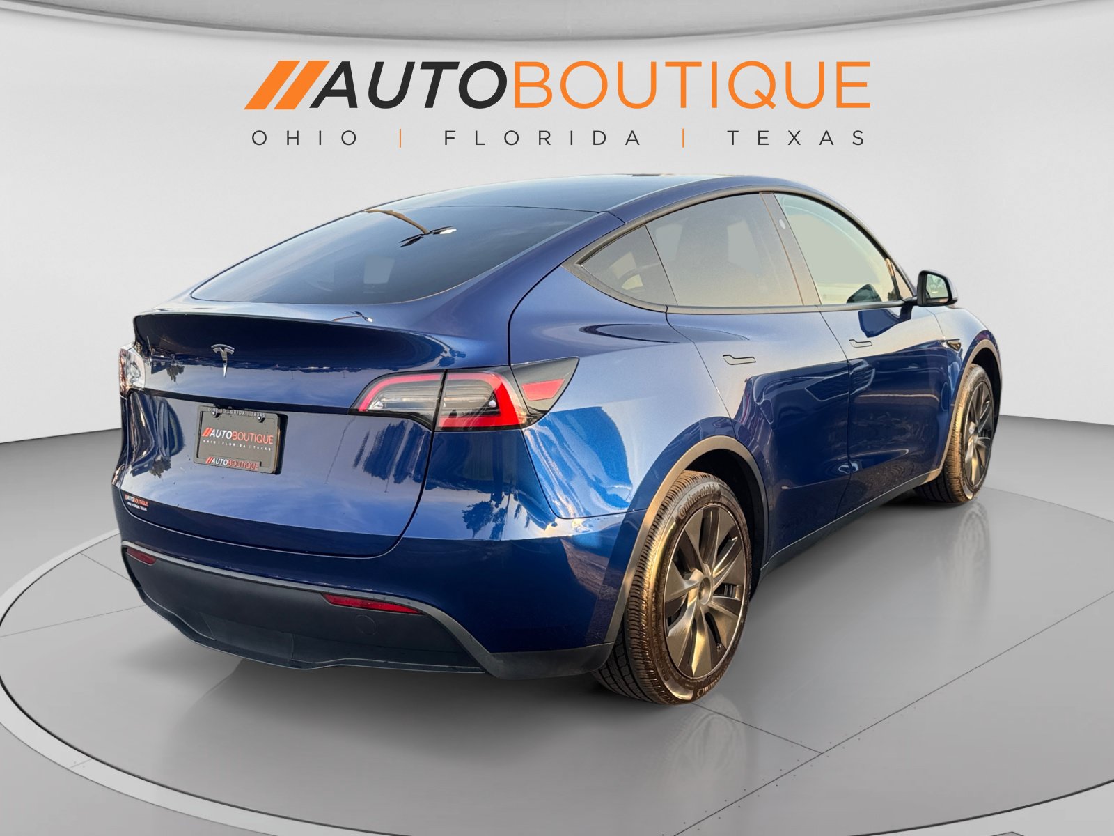 Used 2024 Tesla Model Y 2WD image 6