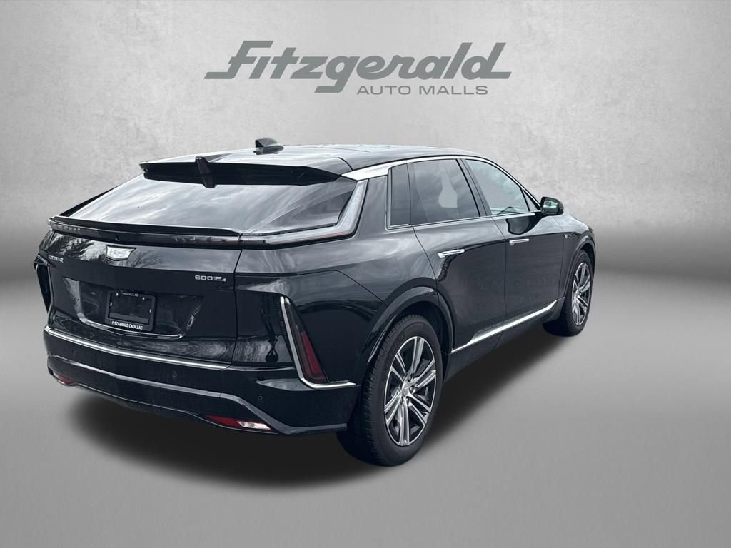 New 2026 Cadillac Lyriq Premium Luxury image 12