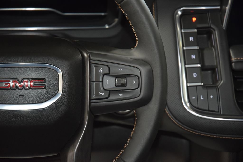 Used 2024 GMC Yukon AT4 AWD/4WD image 40