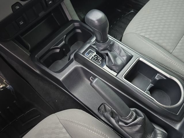Used 2020 Toyota Tacoma SR w/ SR Convenience Package image 24