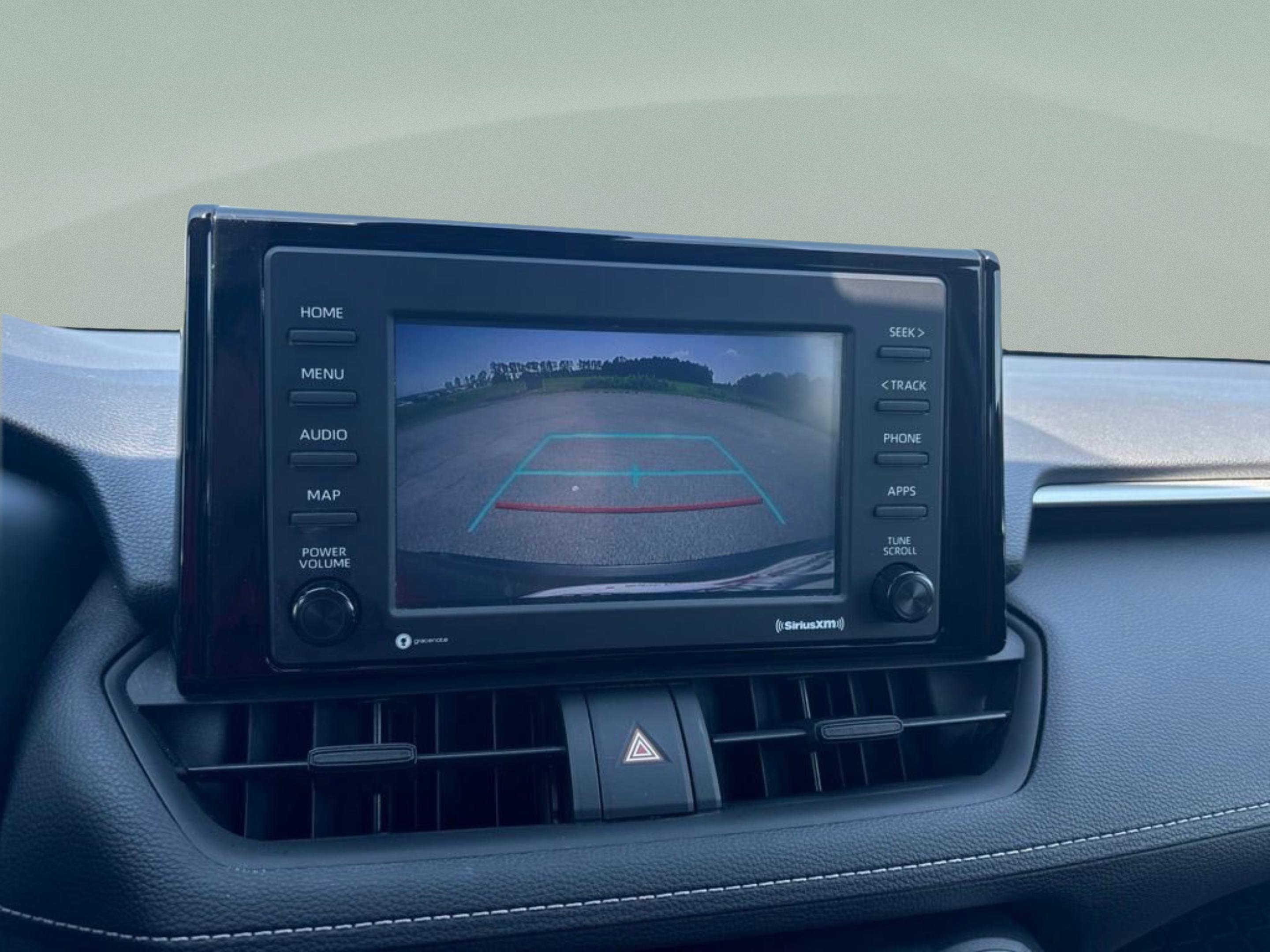 Used 2021 Toyota RAV4 XLE w/ Convenience Package FWD image 13