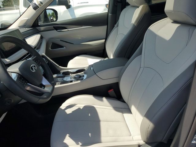 Certified 2026 INFINITI QX60 Luxe w/ Cargo Package FWD image 17