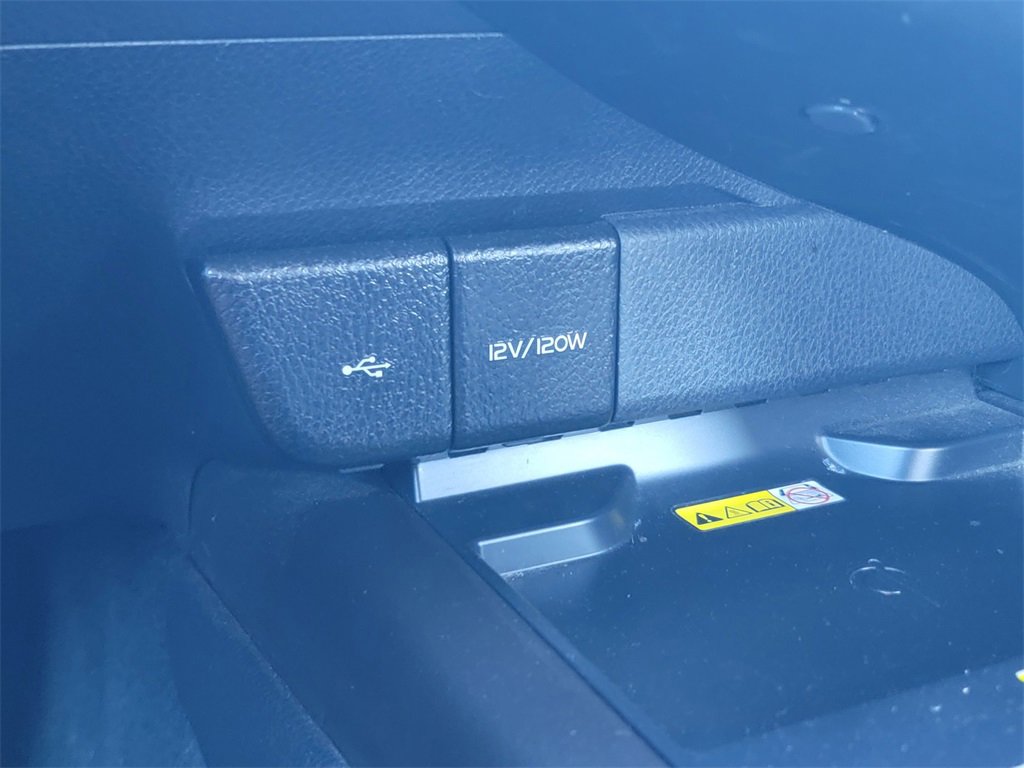 Used 2023 Toyota Camry XSE image 23