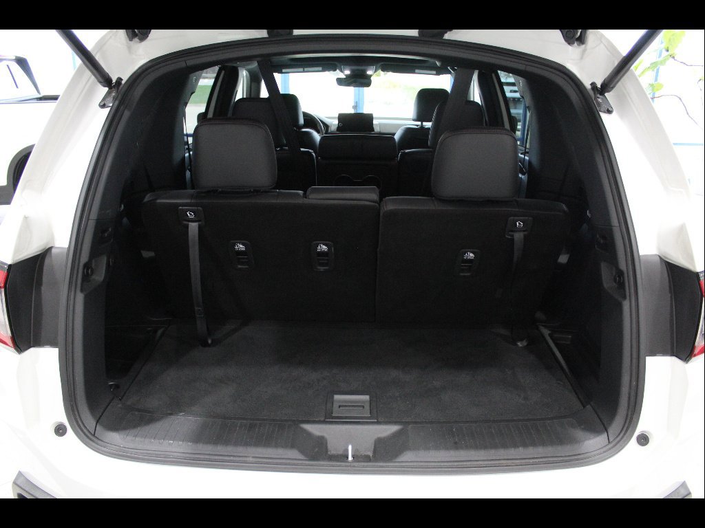 Certified 2025 Honda Pilot Black Edition image 20