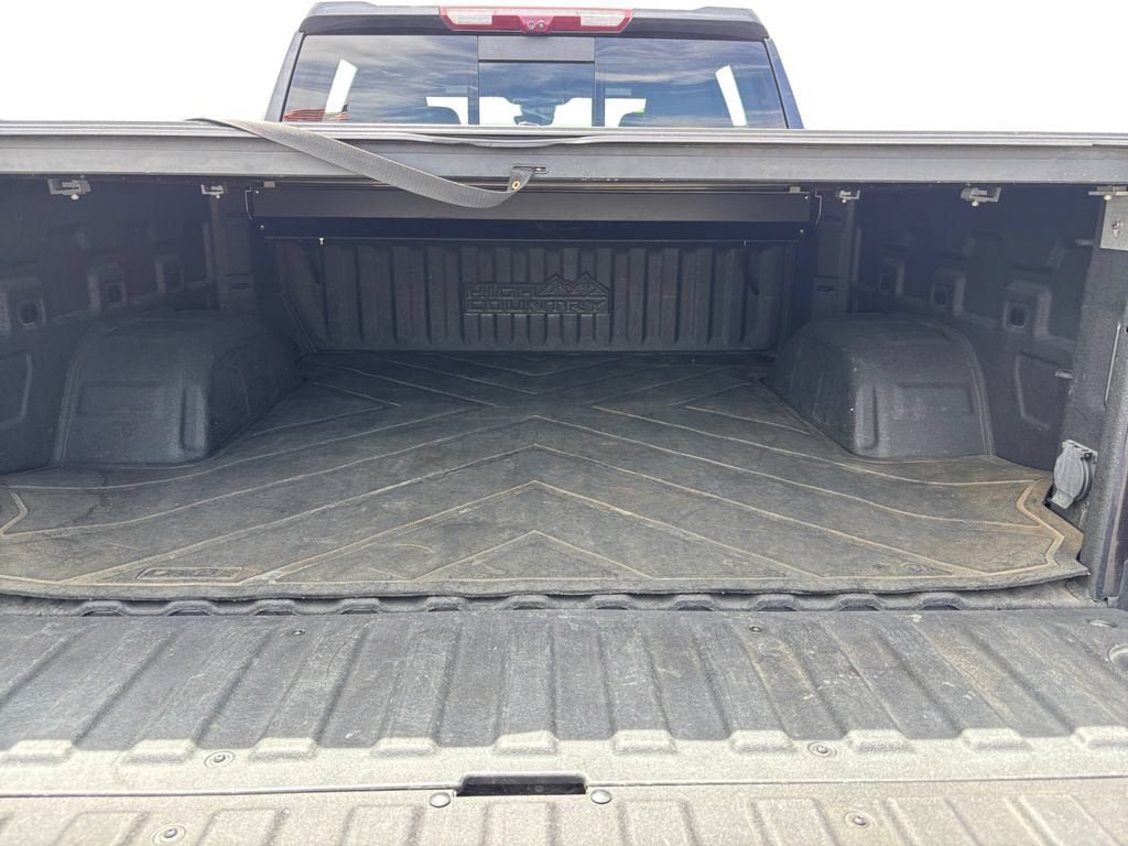 Certified 2022 Chevrolet Silverado 1500 High Country w/ Technology Package AWD/4WD image 19