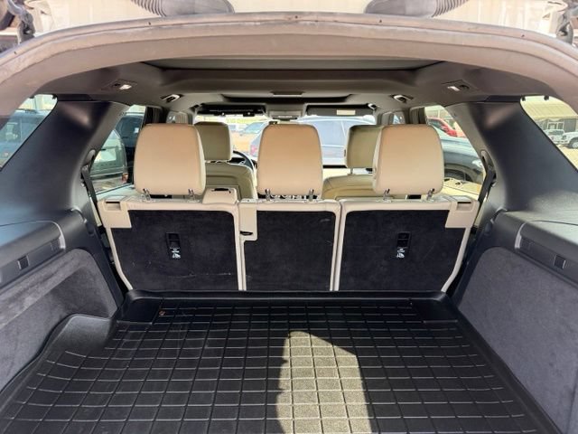 Used 2020 Land Rover Discovery SE AWD/4WD image 10