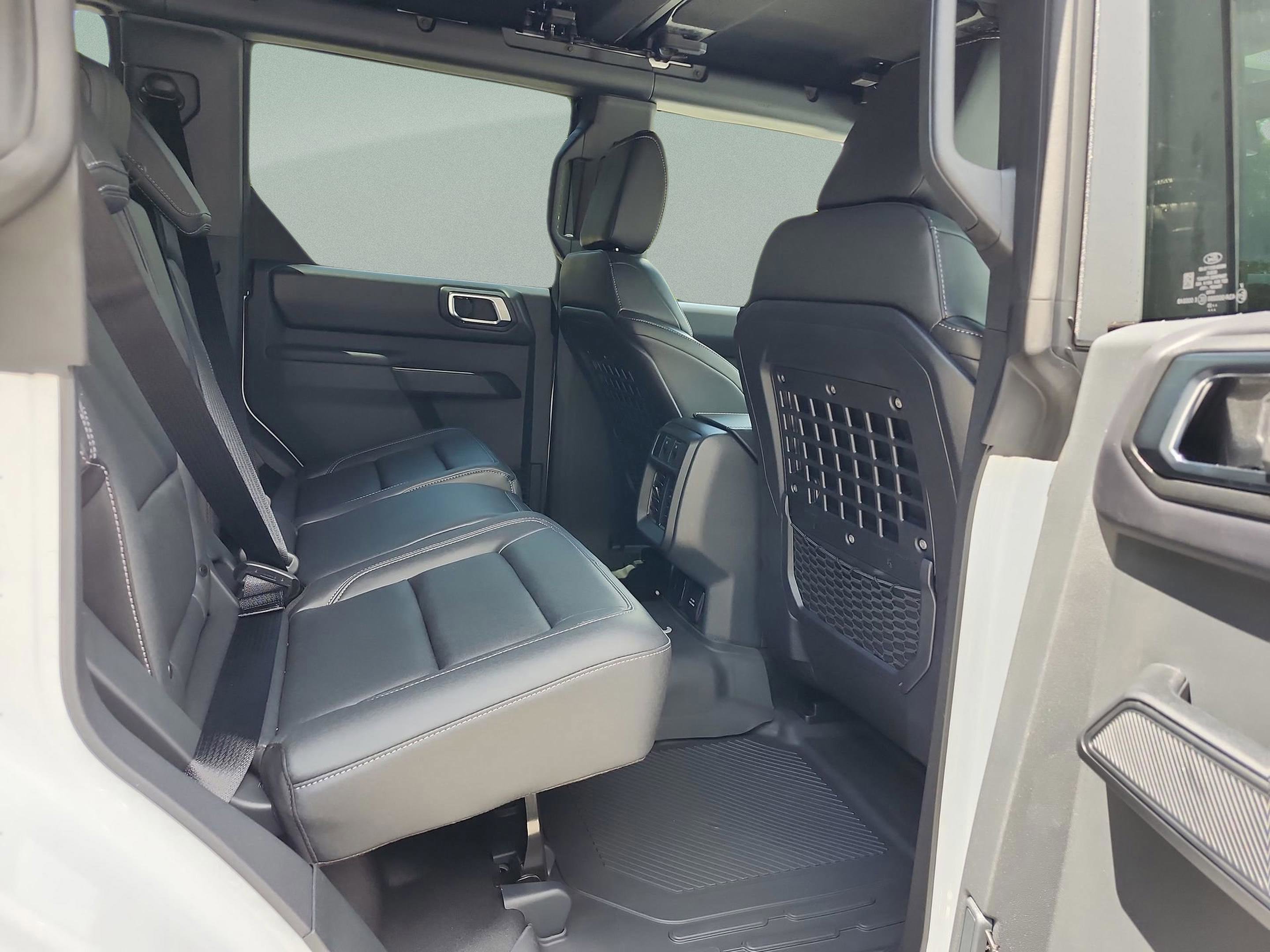 New 2025 Ford Bronco Badlands image 17