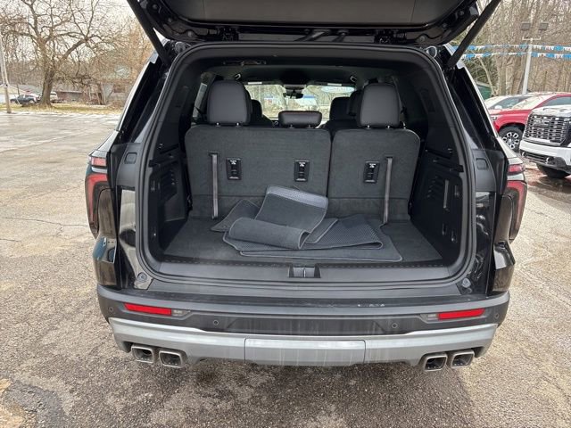 Used 2026 Chevrolet Traverse Z71 image 23