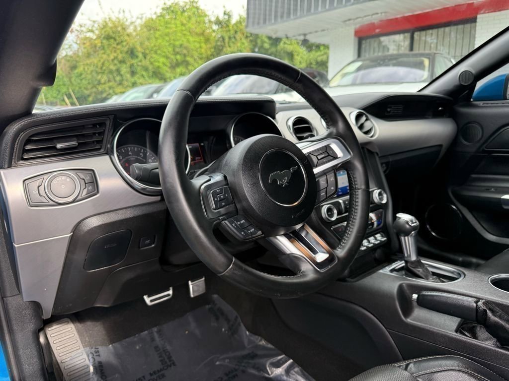 Used 2020 Ford Mustang Premium image 19