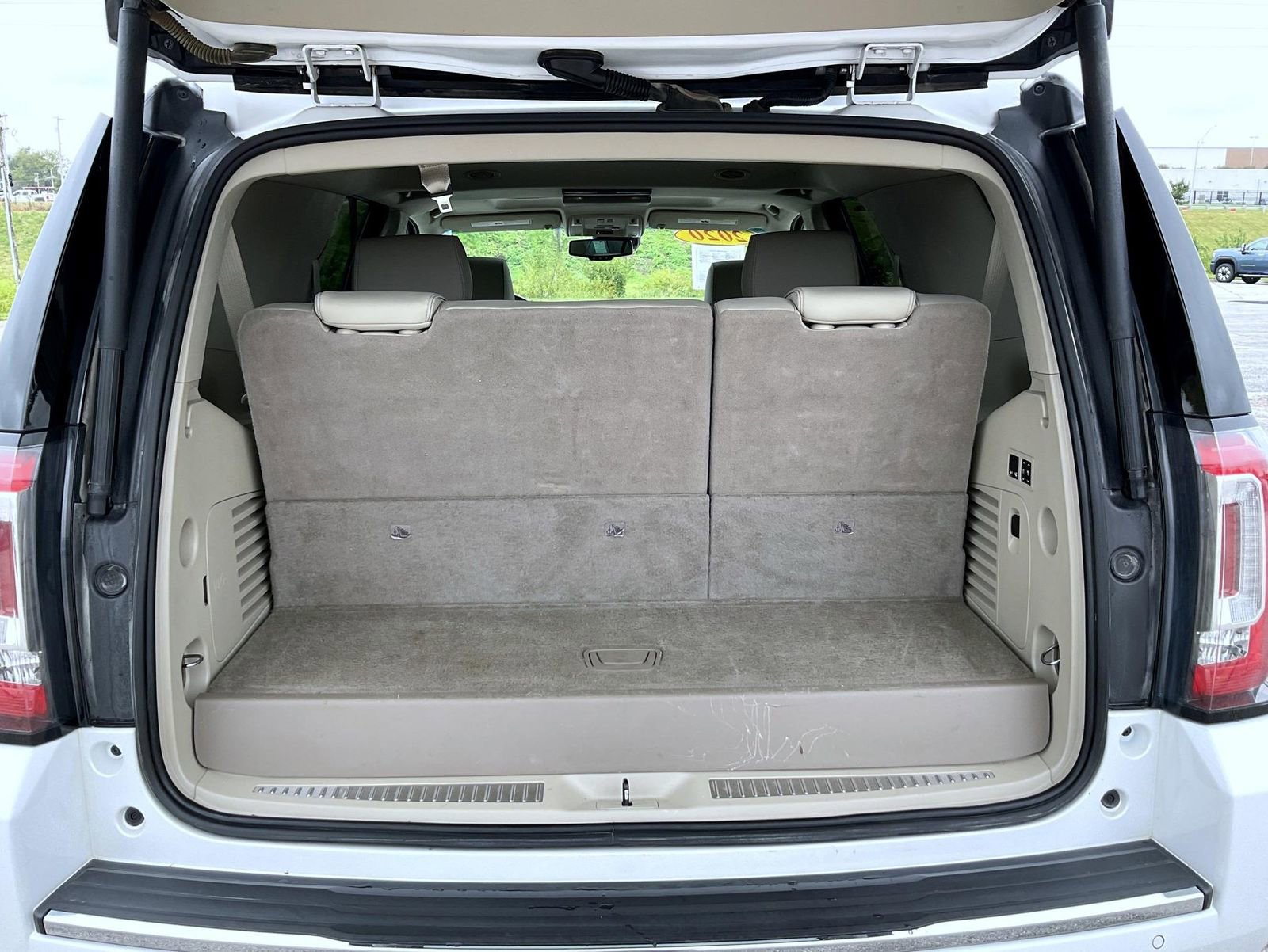Used 2020 GMC Yukon Denali w/ Denali Ultimate Package image 22