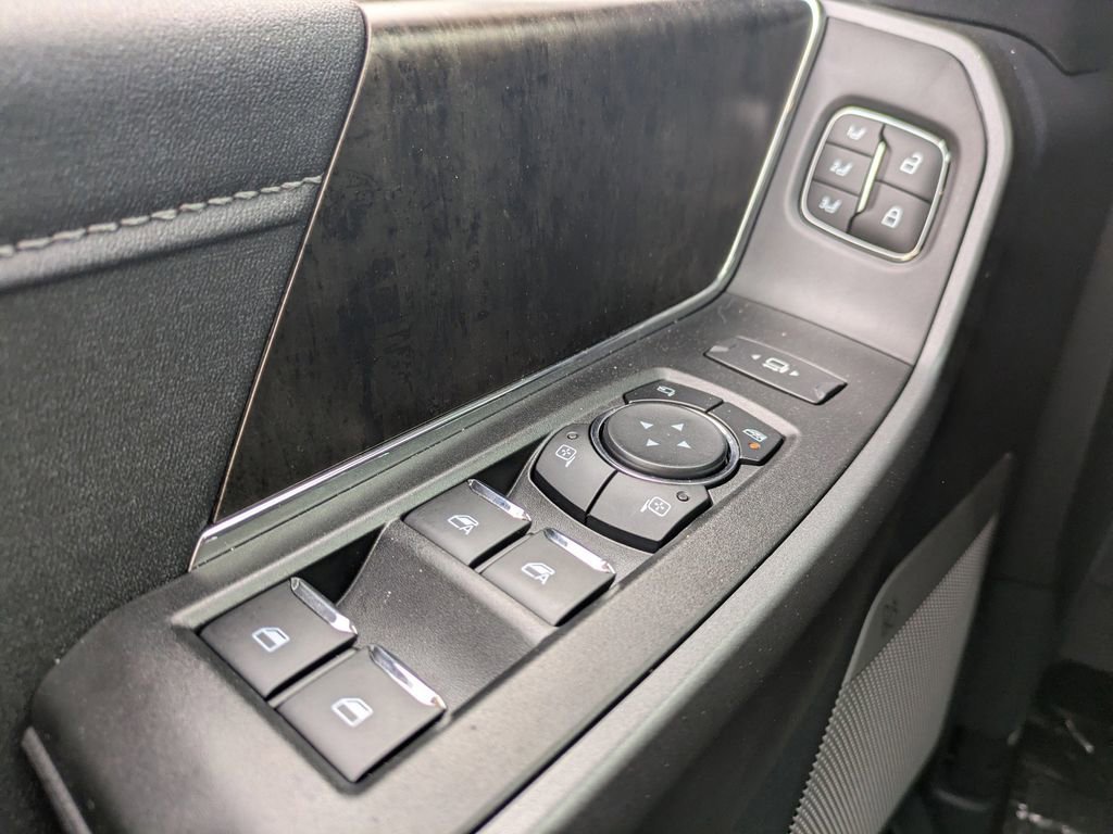 New 2025 Ford F550 4x4 Crew Cab Super Duty image 17