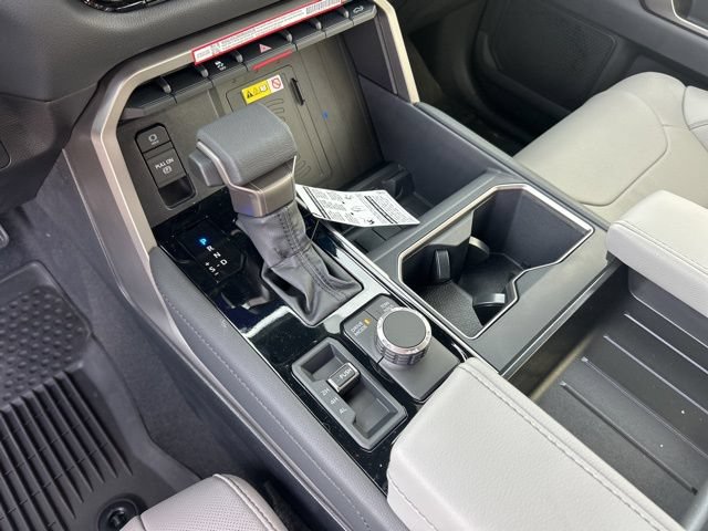 New 2026 Toyota Tundra Limited AWD/4WD image 24