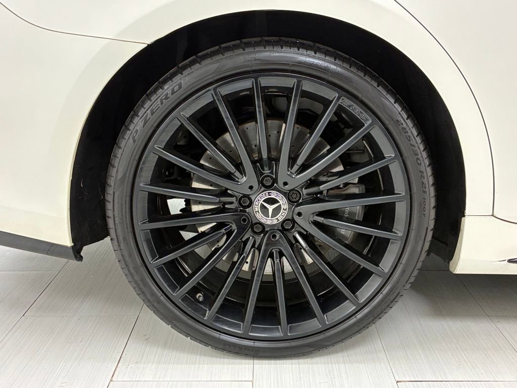 Used 2022 Mercedes-Benz S 580 4MATIC Sedan w/ AMG Line Package image 42