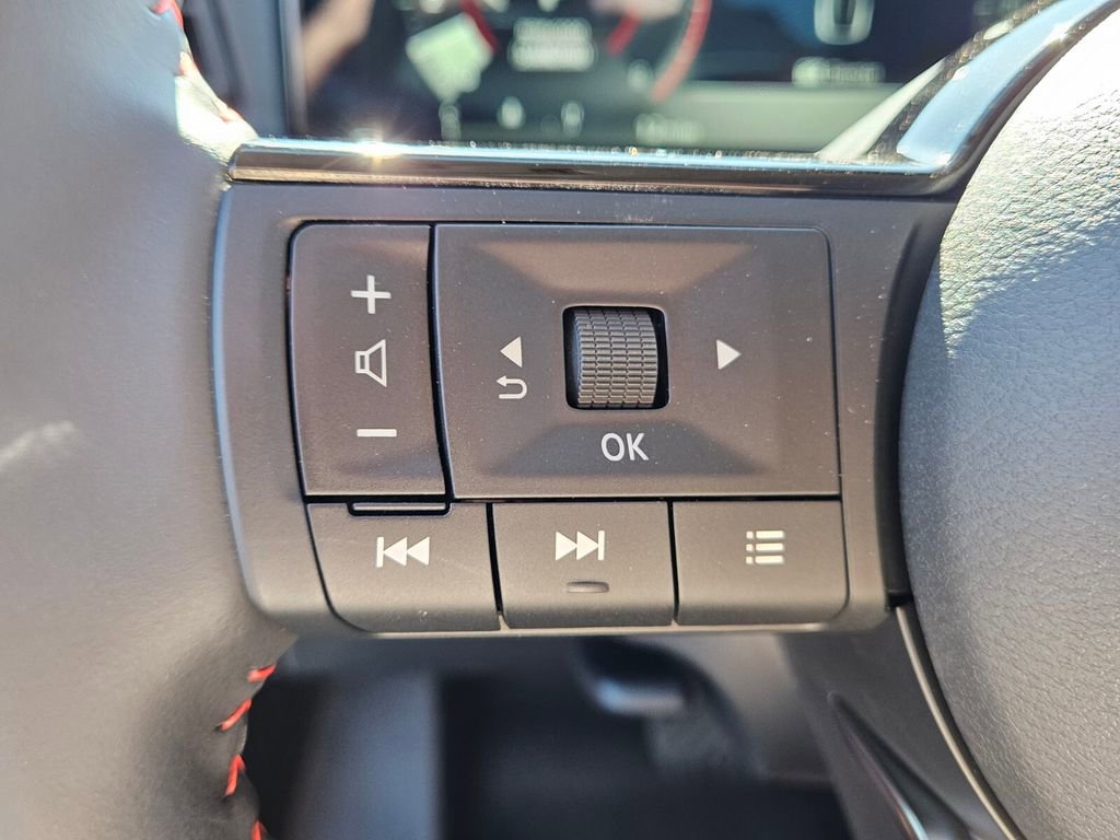 New 2026 Nissan Kicks SR image 25