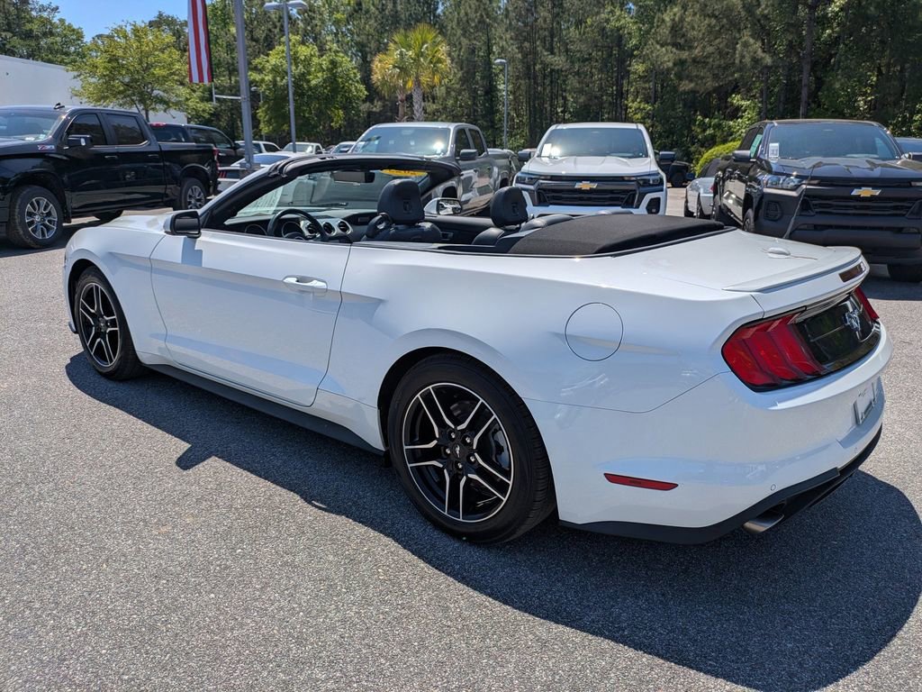 Used 2023 Ford Mustang Premium image 6