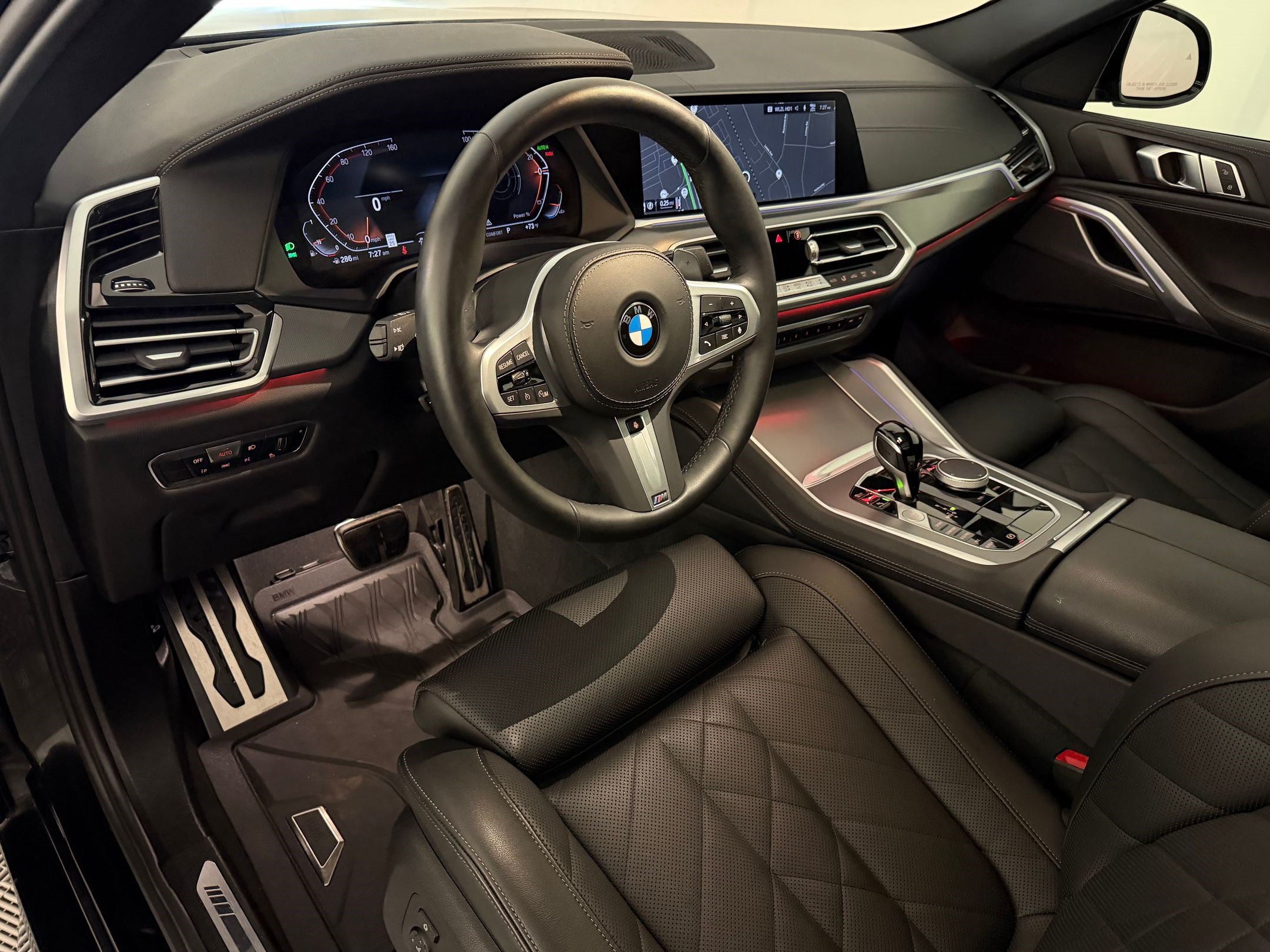 Used 2023 BMW X6 xDrive40i w/ M Sport Package AWD/4WD image 4