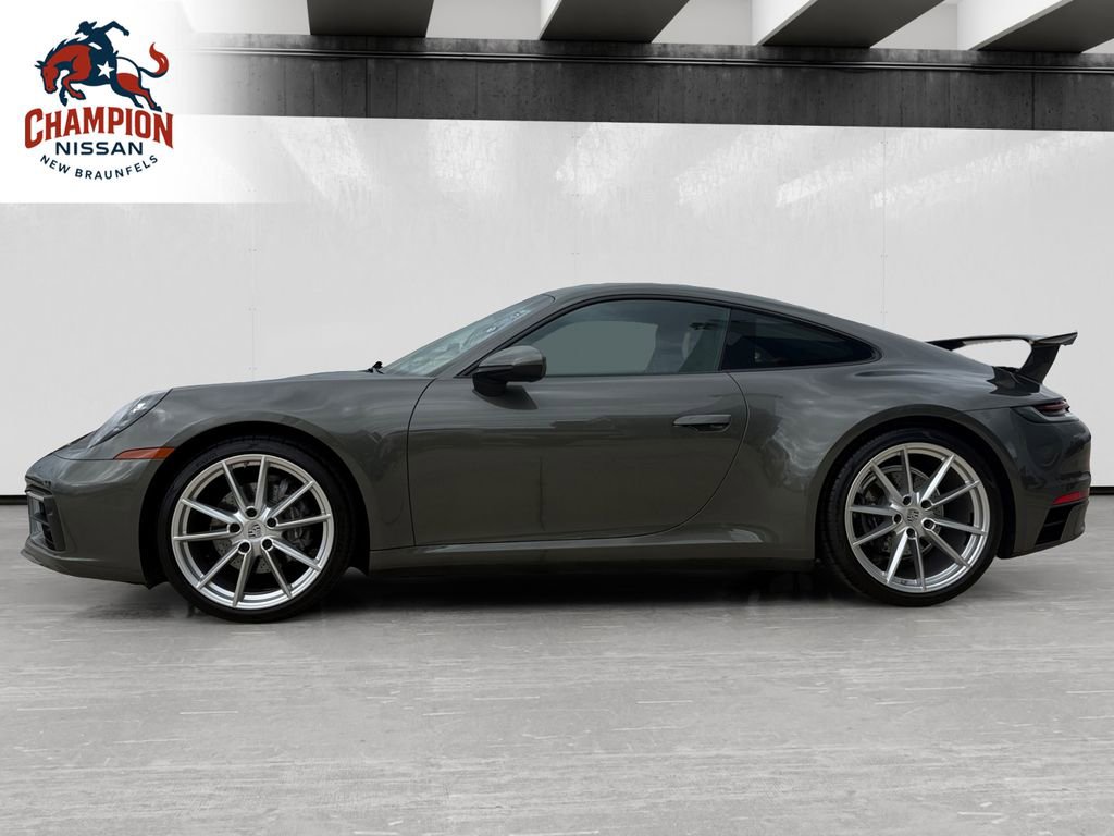 Used 2021 Porsche 911 Carrera RWD image 2