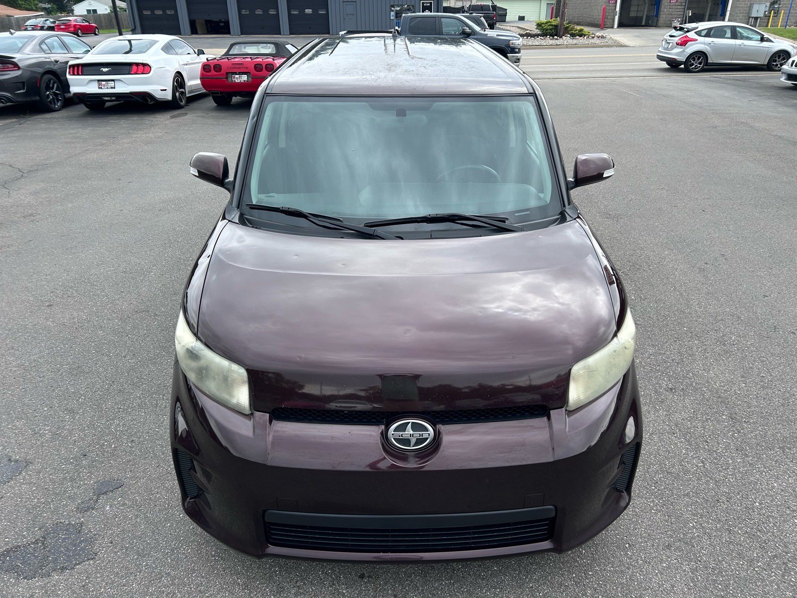 Used 2012 Scion xB FWD image 2