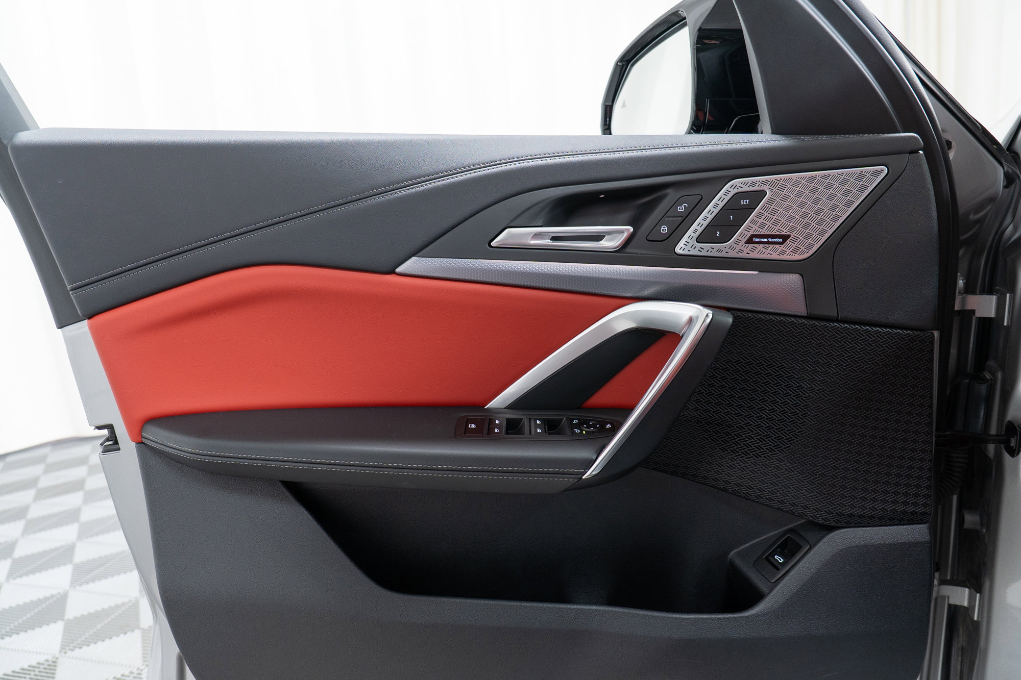 Certified 2025 BMW X1 M35i w/ Premium Package image 11