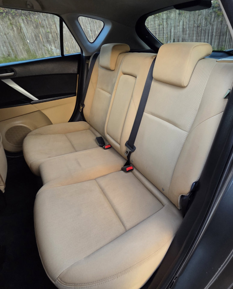 Used 2010 MAZDA MAZDA3 s Sport image 14