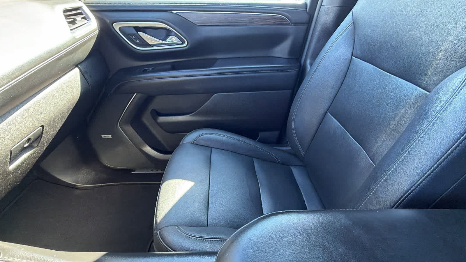 Used 2021 Chevrolet Tahoe LT AWD/4WD image 12