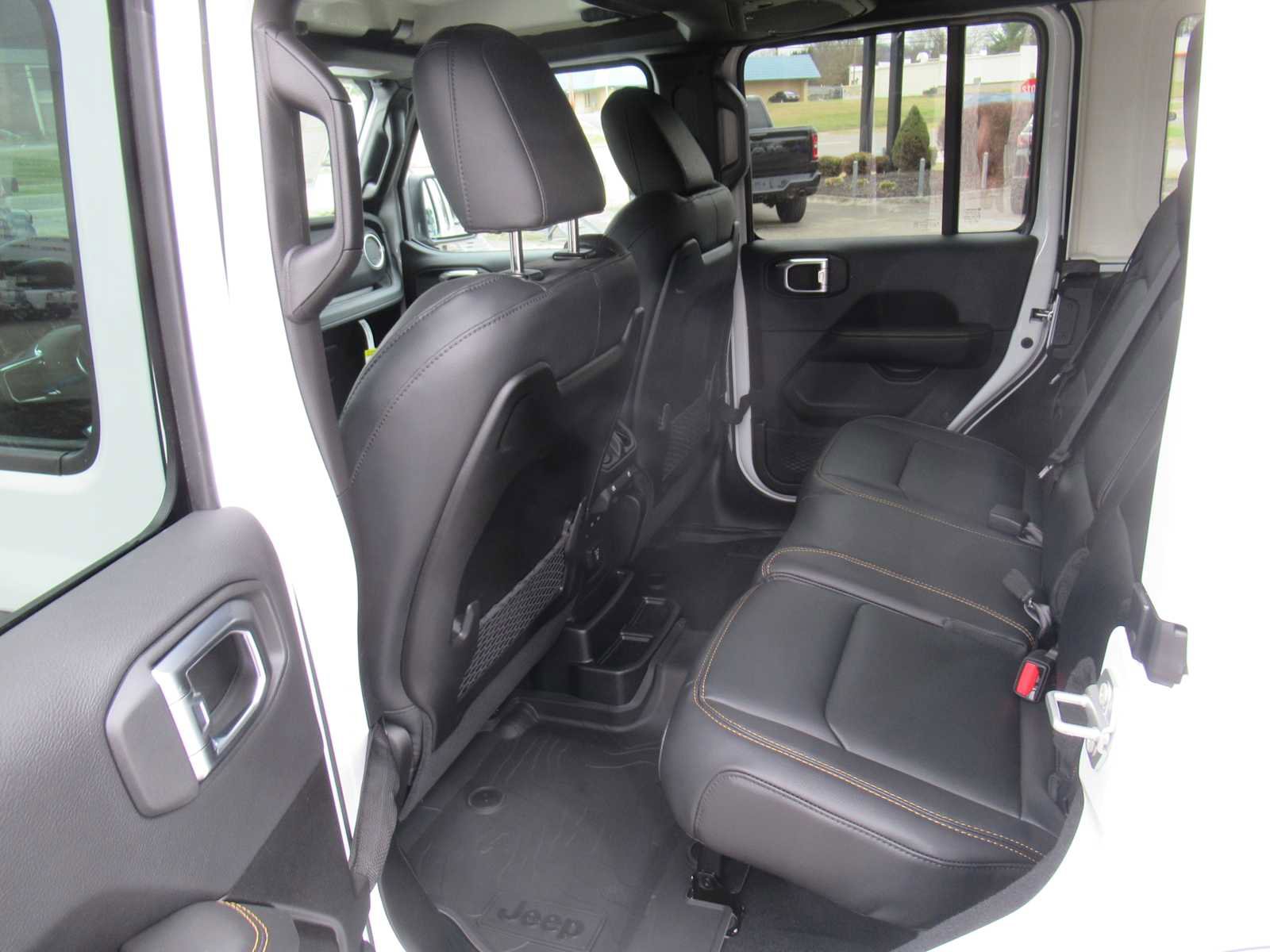 New 2025 Jeep Wrangler Unlimited Sahara w/ Safety Group image 35