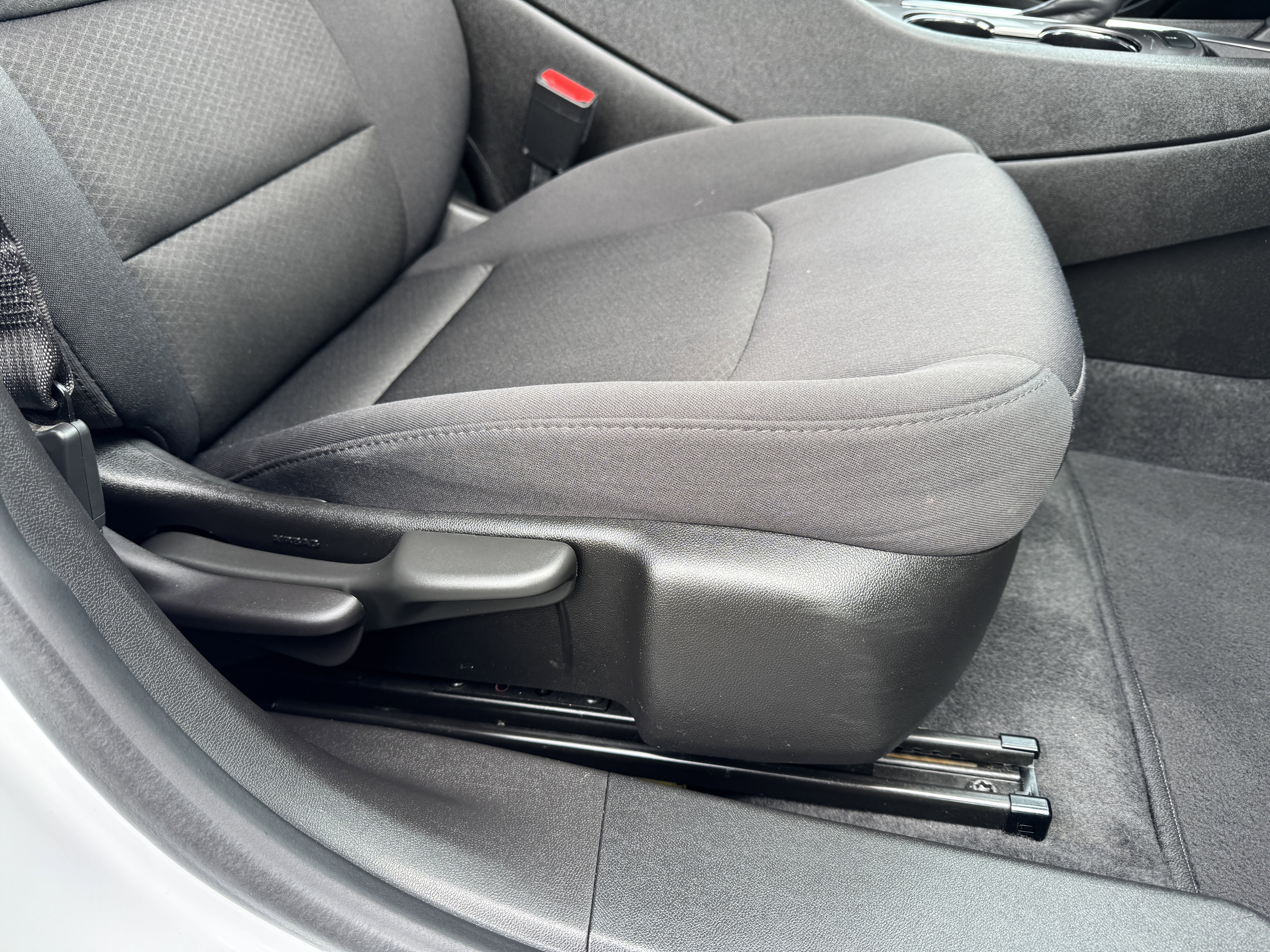 Used 2022 Chevrolet Malibu LT image 23