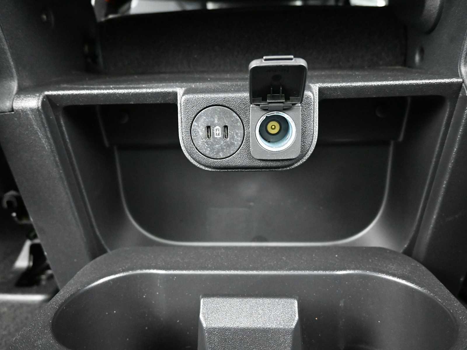 Used 2025 Ford F250 XLT image 15