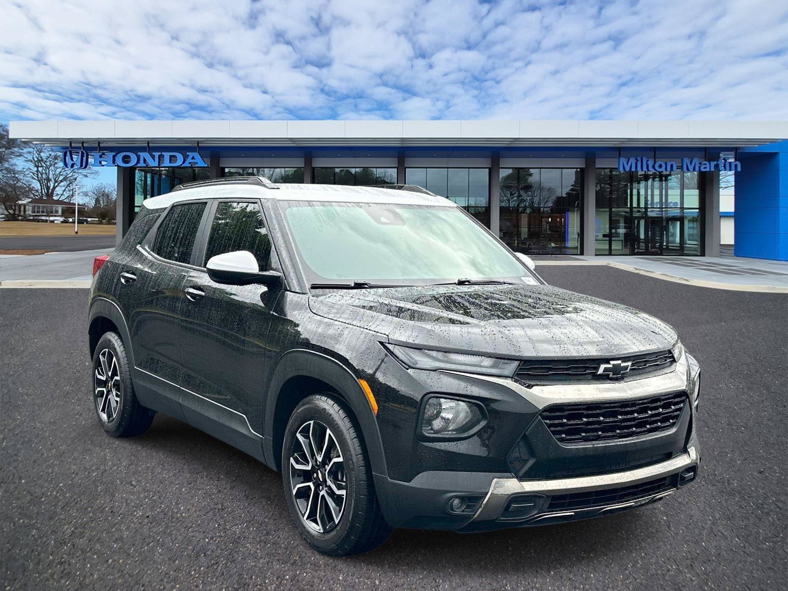Used 2021 Chevrolet TrailBlazer ACTIV w/ Convenience Package FWD image 1