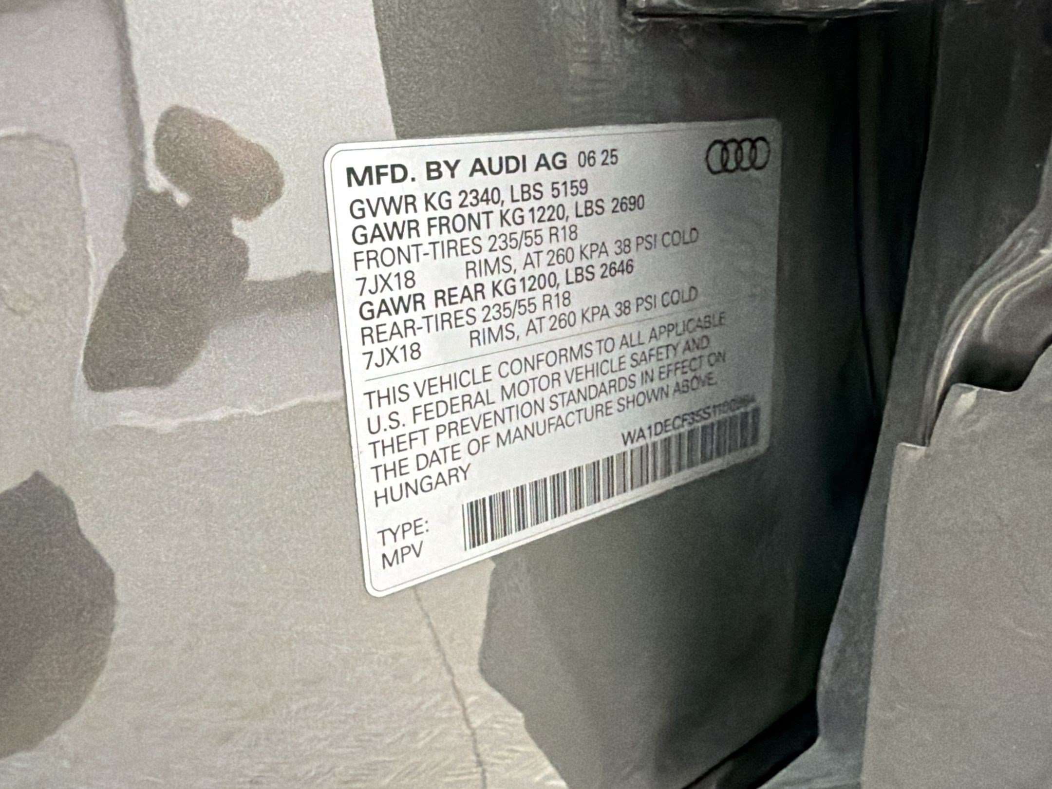 Certified 2025 Audi Q3 2.0T Premium w/ Convenience Package AWD/4WD image 21
