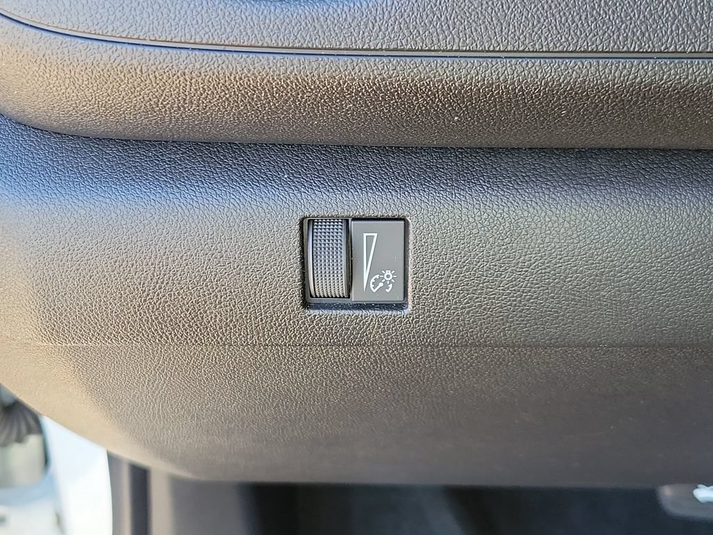Used 2025 Chevrolet Colorado W/T w/ WT Convenience Package II RWD image 29