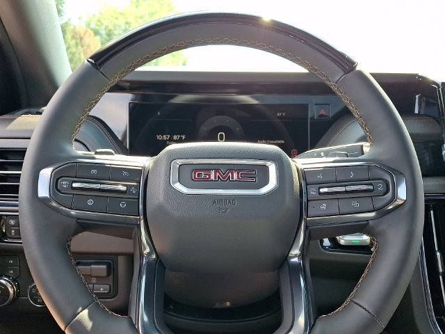 New 2026 GMC Yukon AT4 w/ AT4 Premium Plus Package AWD/4WD image 16
