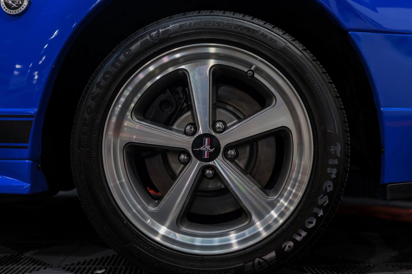 Used 2004 Ford Mustang Mach 1 RWD image 14