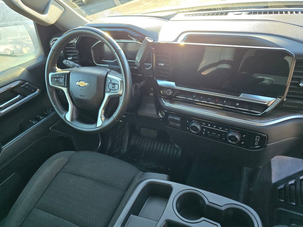 Used 2024 Chevrolet Silverado 1500 LT image 11