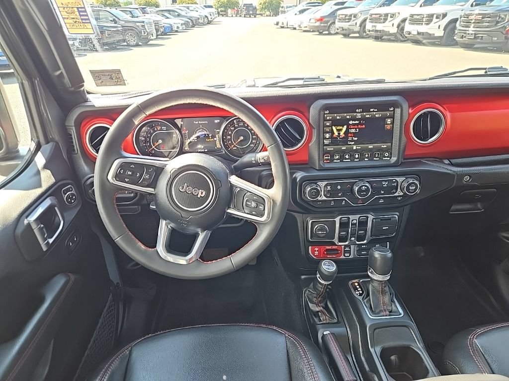 Used 2023 Jeep Gladiator Rubicon w/ Cold Weather Group AWD/4WD image 16