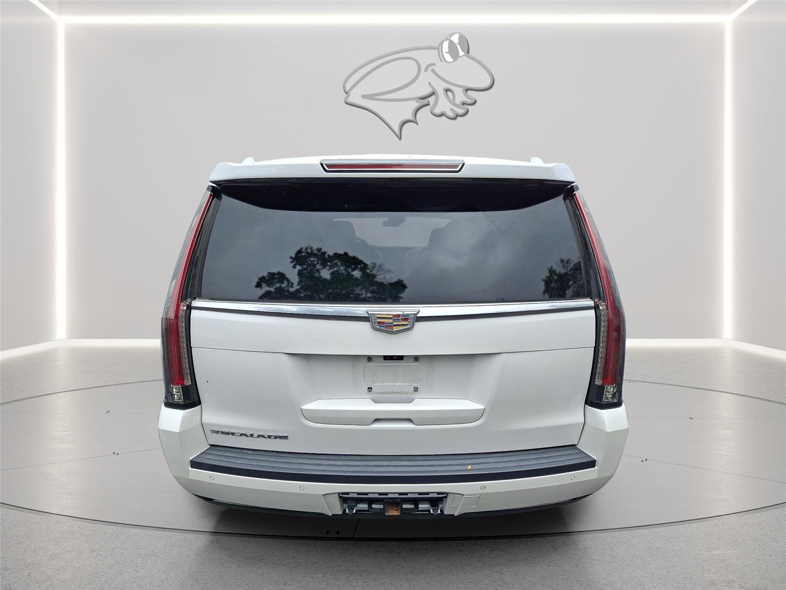 Used 2018 Cadillac Escalade Premium Luxury AWD/4WD image 5