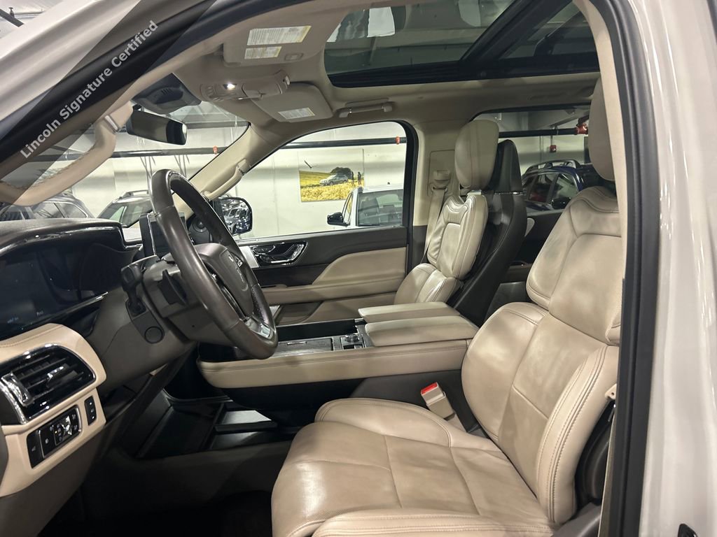 Used 2023 Lincoln Navigator L Reserve image 10