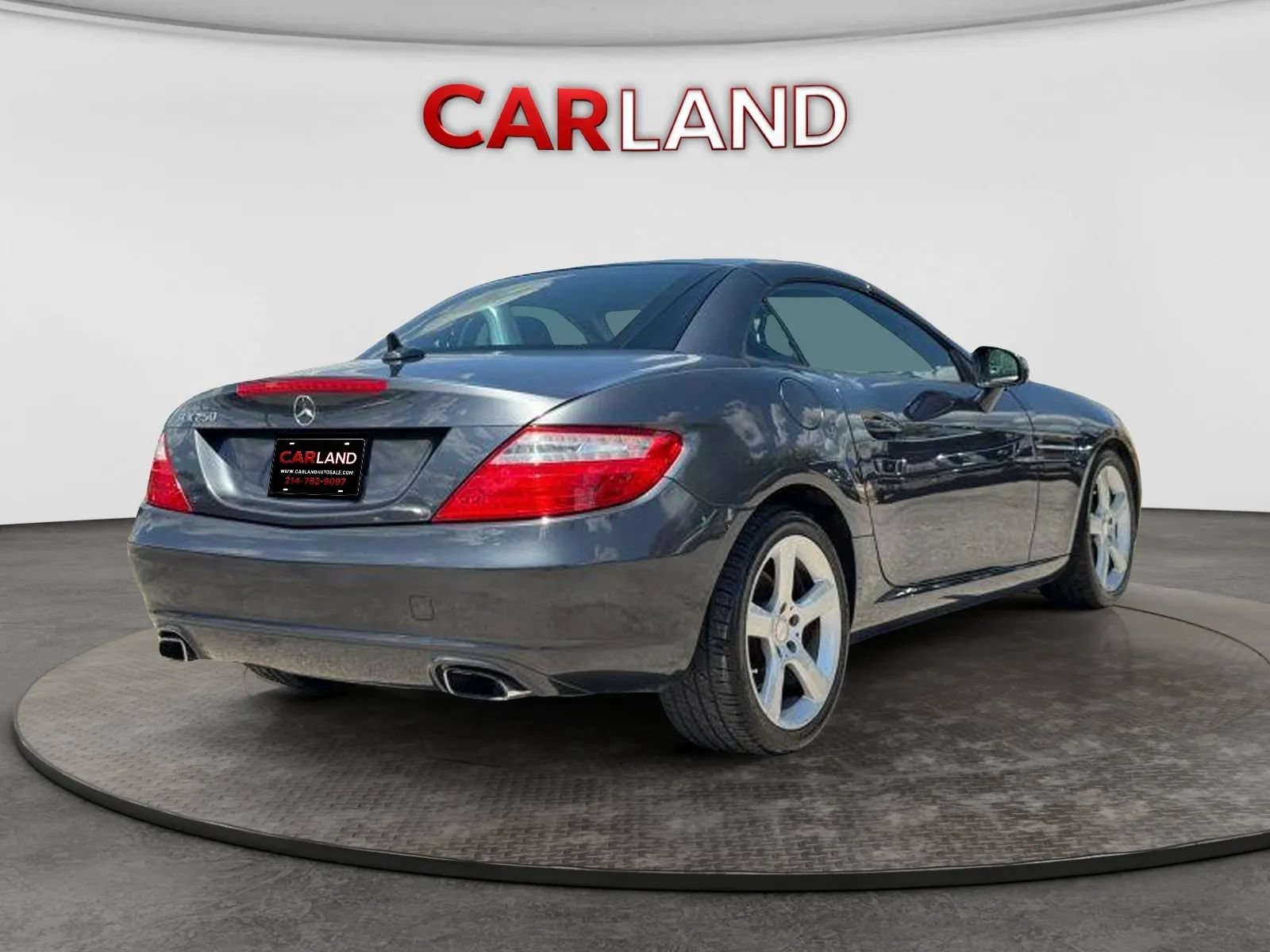 Used 2015 Mercedes-Benz SLK 250 image 13