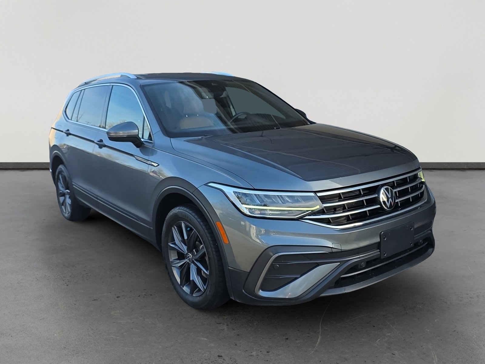 Used 2022 Volkswagen Tiguan SE image 7